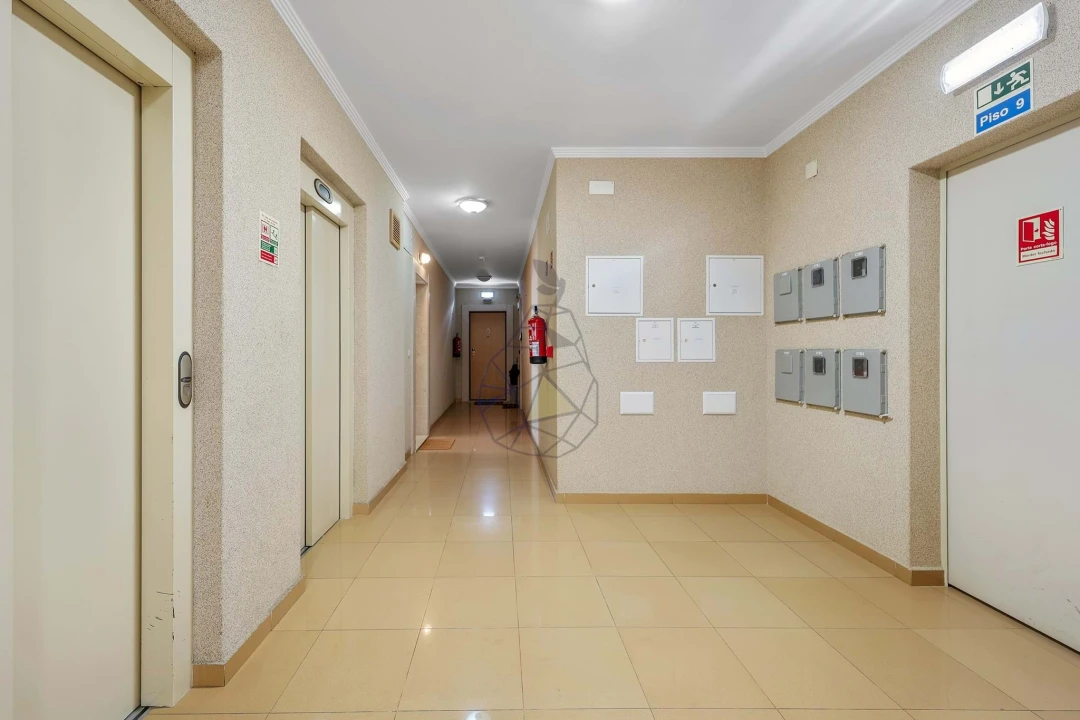 Apartamento T1 para Arrendamento em Portimão Foto 30