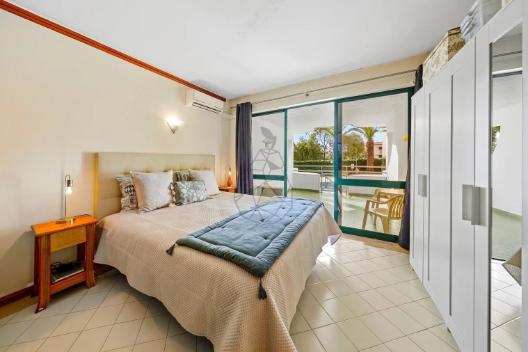 Apartamento para Venda em Albufeira e Olhos de Água Foto 13