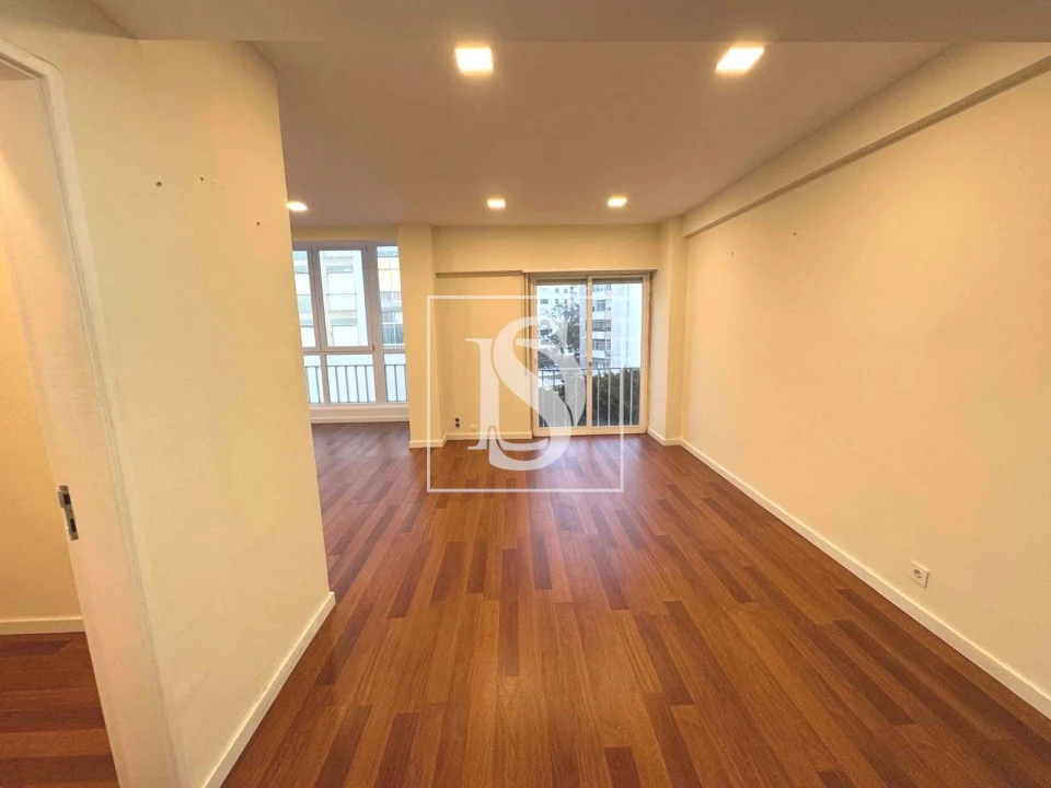 Apartamento T2 para Arrendamento em Oeiras e São Julião da Barra, Paço de Arcos e Caxias Foto 4