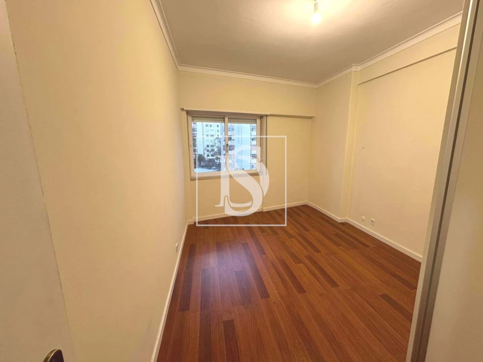 Apartamento T2 para Arrendamento em Oeiras e São Julião da Barra, Paço de Arcos e Caxias Foto 23