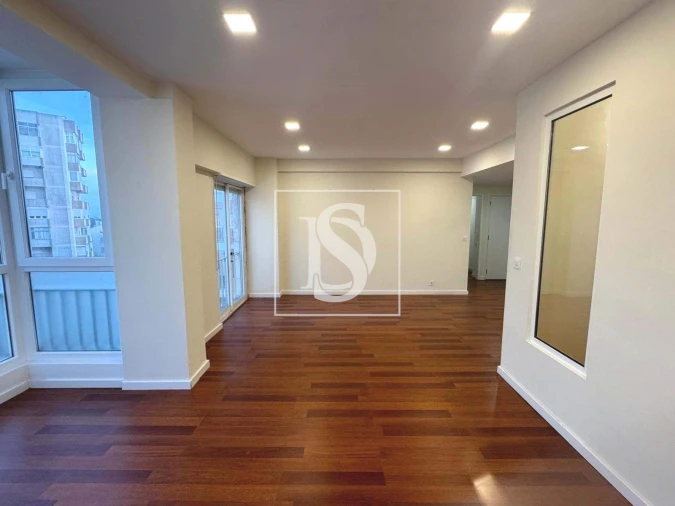 Apartamento T2 para Arrendamento em Oeiras e São Julião da Barra, Paço de Arcos e Caxias Foto 9