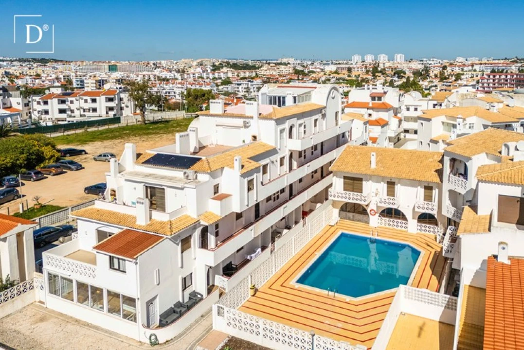Apartamento T2 para Venda em Albufeira e Olhos de Água Foto 1