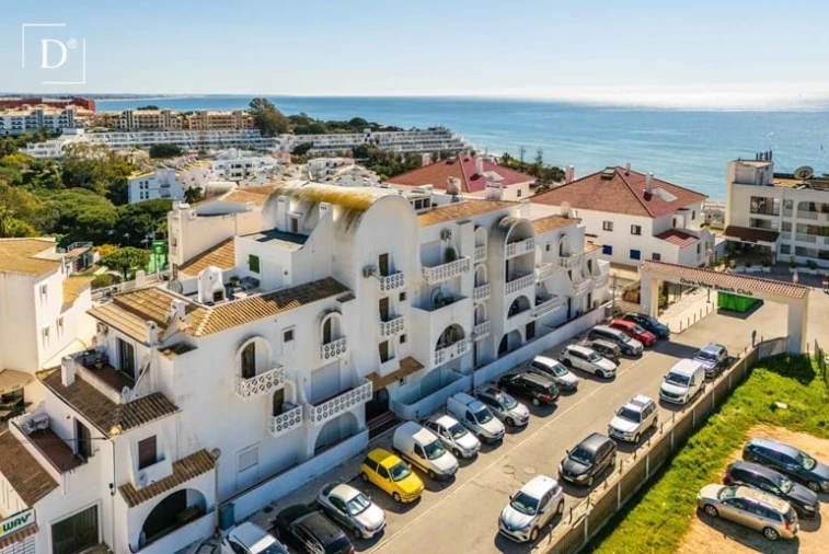 Apartamento T2 para Venda em Albufeira e Olhos de Água Foto 18