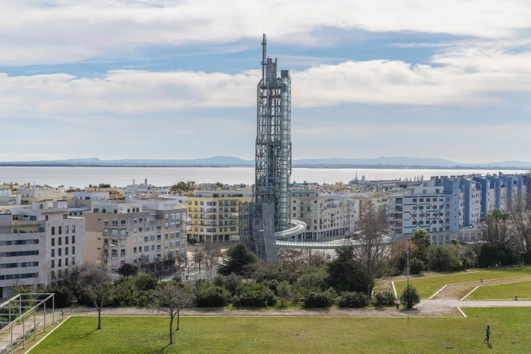 Apartamento T3 para Venda em Parque das Nações Foto 5