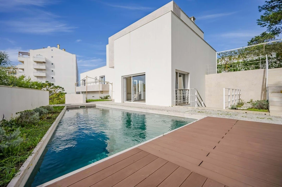 Moradia T5 para Venda em Carcavelos e Parede Foto 6