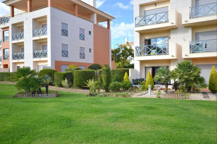 Apartamento T2 para Arrendamento em Albufeira e Olhos de Água Foto 21