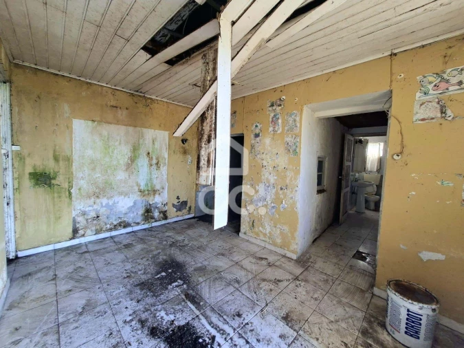 Moradia T2 para Venda em Santa Barbara Foto 8