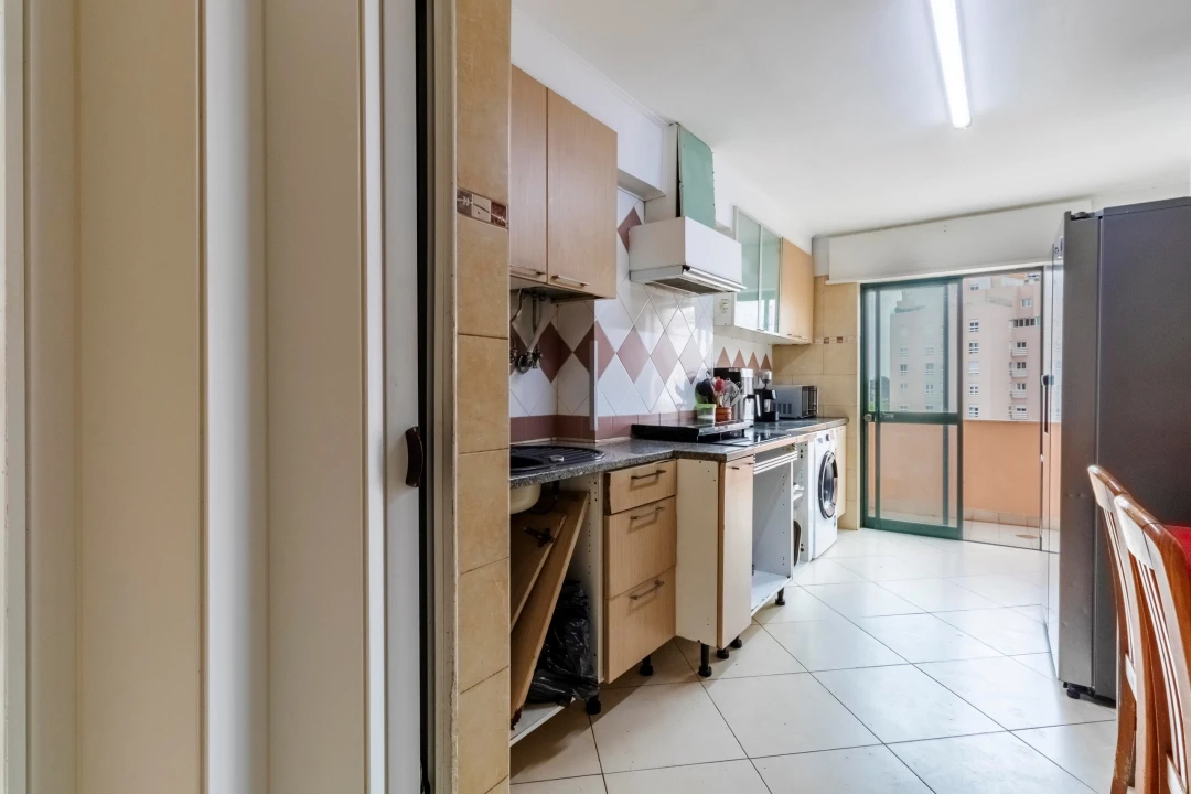 Apartamento T3 para Venda em Rio de Mouro Foto 11