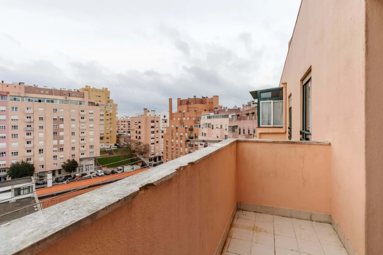 Apartamento T3 para Venda em Rio de Mouro Foto 15