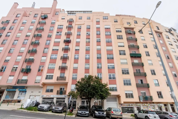 Apartamento T3 para Venda em Rio de Mouro Foto 45