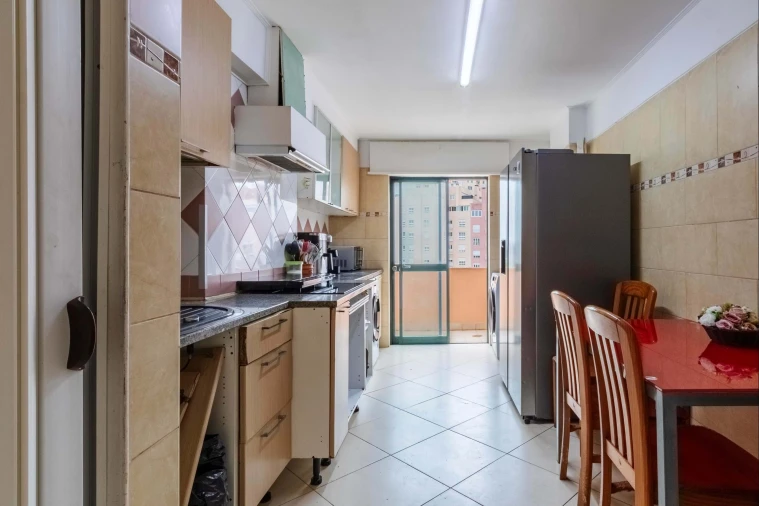 Apartamento T3 para Venda em Rio de Mouro Foto 12