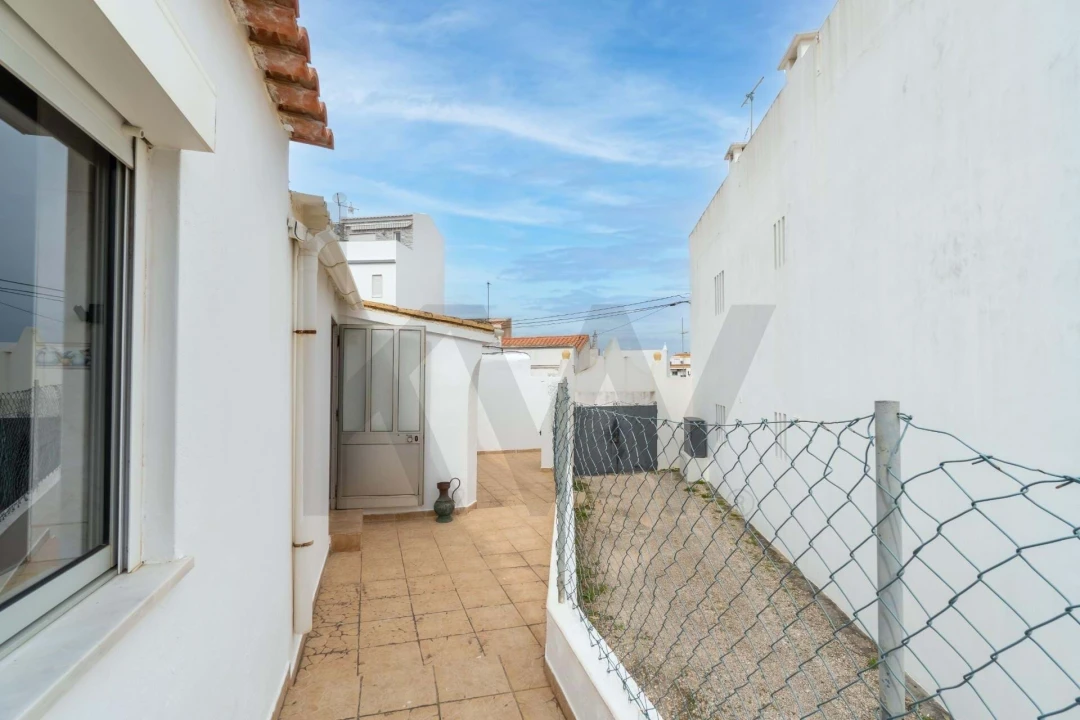 Moradia T4 para Venda em Lagos (São Sebastião e Santa Maria) Foto 32