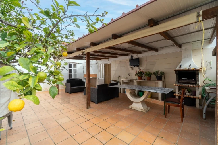 Moradia T4 para Venda em Lagos (São Sebastião e Santa Maria) Foto 27