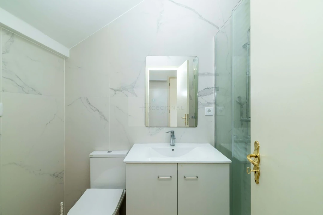 Apartamento T2 para Venda em Valongo Foto 8