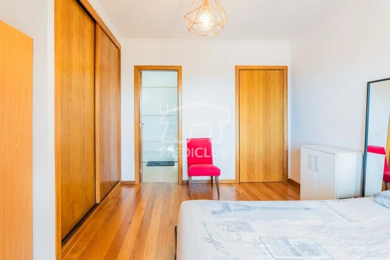 Moradia T3 para Venda em São Roque Foto 15