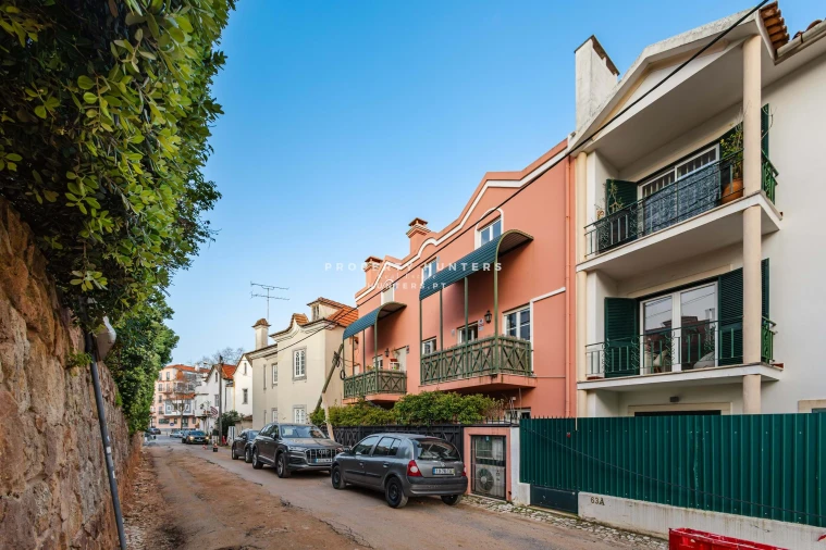 Apartamento T3 para Venda em Cascais e Estoril Foto 1