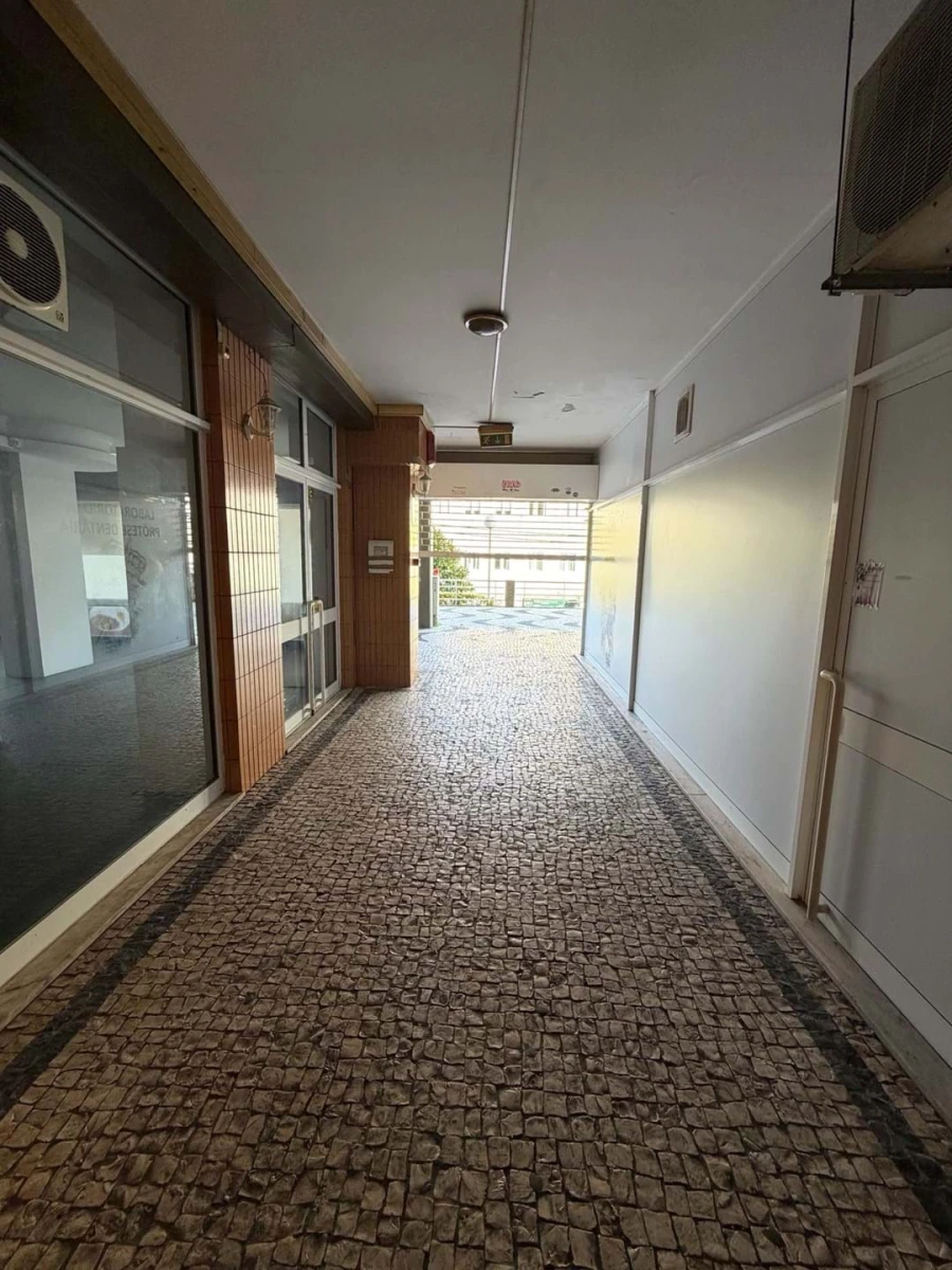 Negócio para Venda em Rio Tinto Foto 2