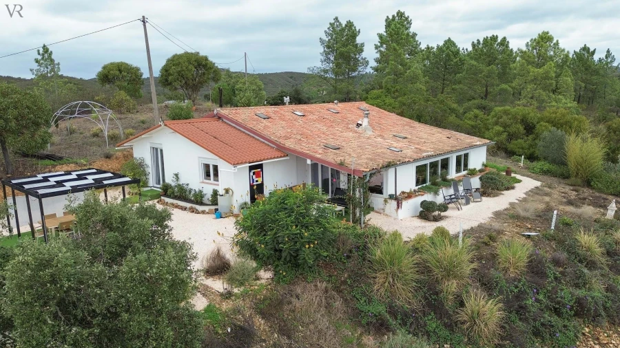 Moradia T3 para Venda em São Marcos da Serra Foto 3