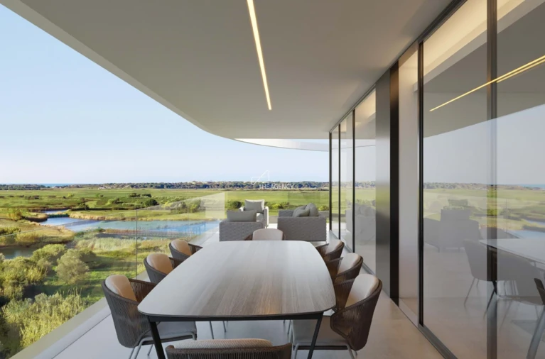 Apartamento T2 para Venda em Quarteira Foto 3