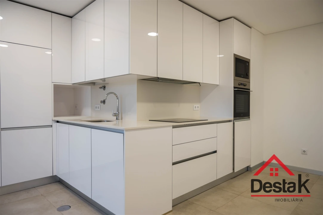 Apartamento T3 para Arrendamento em Viseu Foto 18
