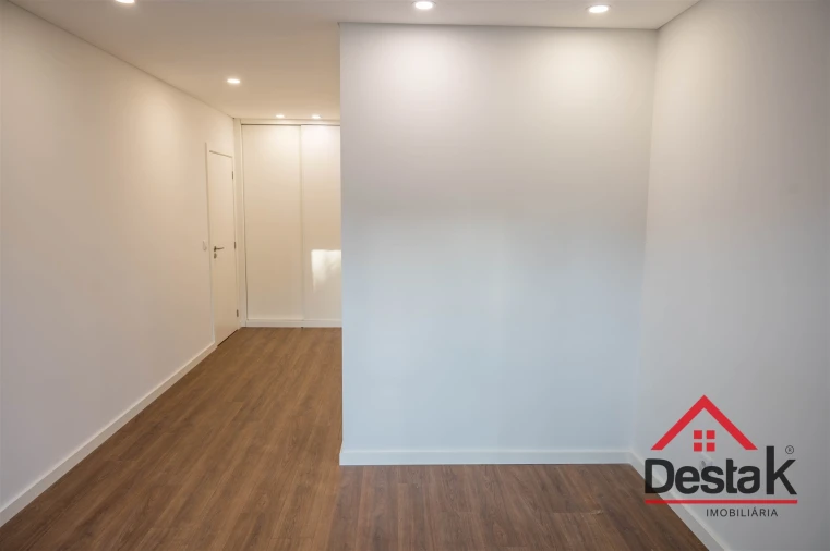 Apartamento T3 para Arrendamento em Viseu Foto 15