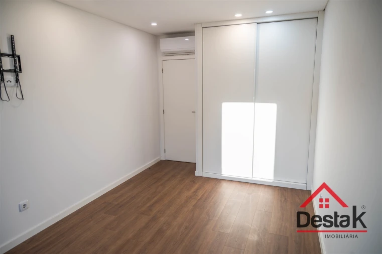 Apartamento T3 para Arrendamento em Viseu Foto 13