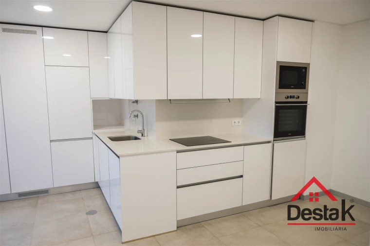 Apartamento T3 para Arrendamento em Viseu Foto 19