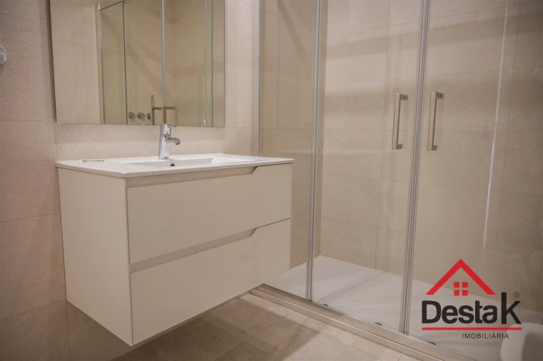 Apartamento T3 para Arrendamento em Viseu Foto 12