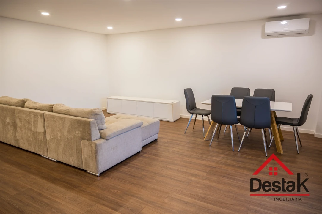 Apartamento T3 para Arrendamento em Viseu Foto 8