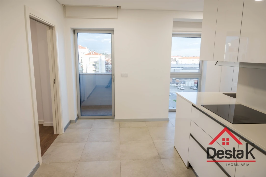 Apartamento T3 para Arrendamento em Viseu Foto 21