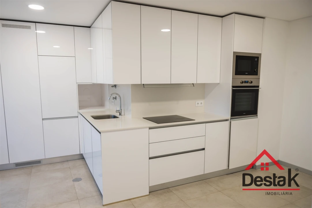 Apartamento T3 para Arrendamento em Viseu Foto 19