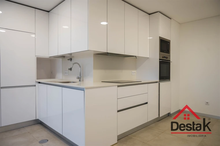 Apartamento T3 para Venda em Viseu Foto 6
