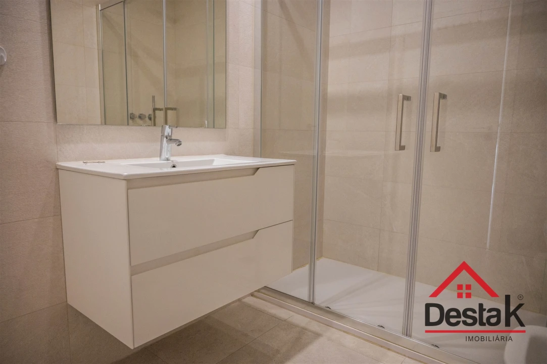 Apartamento T3 para Venda em Viseu Foto 14