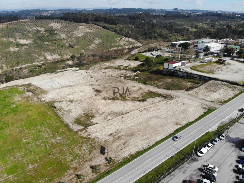 Terreno para Venda em Nelas Foto 2