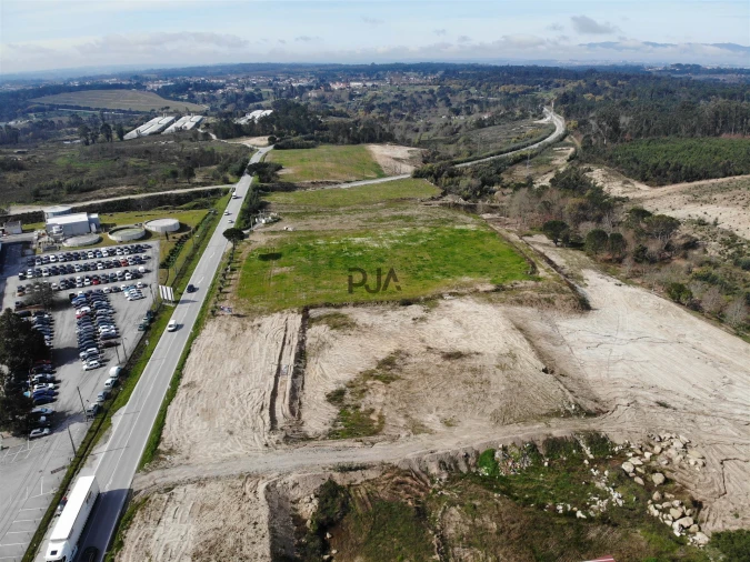 Terreno para Arrendamento em Nelas Foto 3