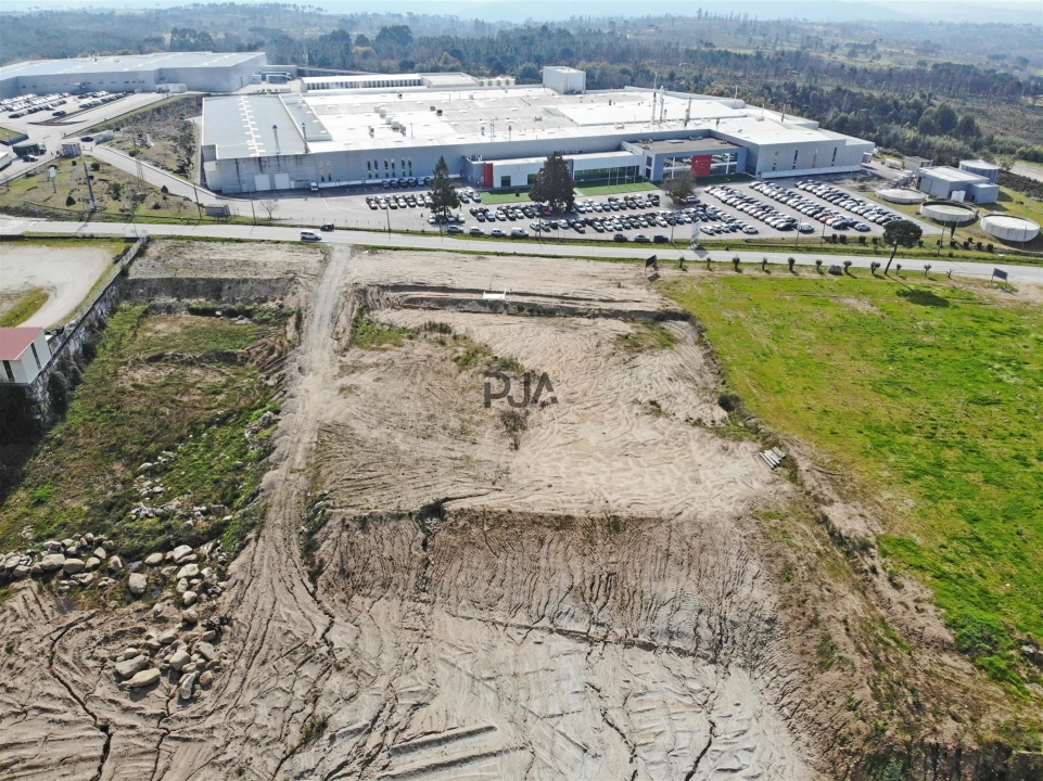 Terreno para Arrendamento em Nelas Foto 6