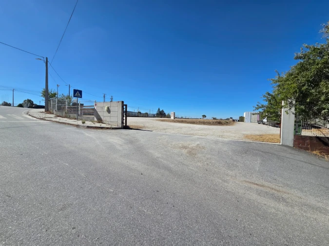 Terreno para Arrendamento em Nelas Foto 6