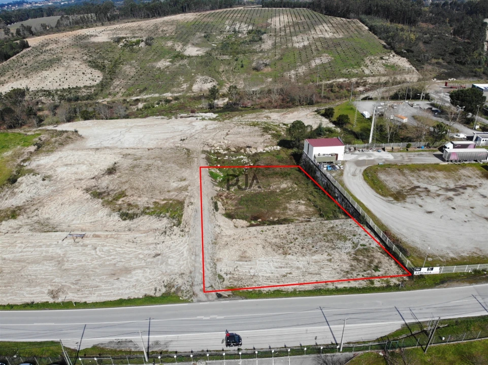 Terreno para Venda em Nelas Foto 1