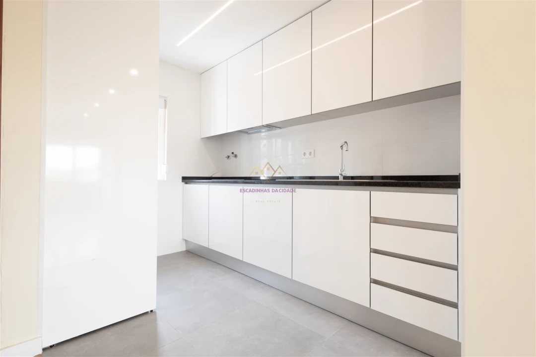Apartamento T3 para Venda em Olivais Foto 5