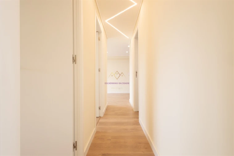 Apartamento T3 para Venda em Olivais Foto 8