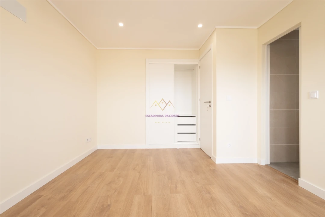 Apartamento T3 para Venda em Olivais Foto 17