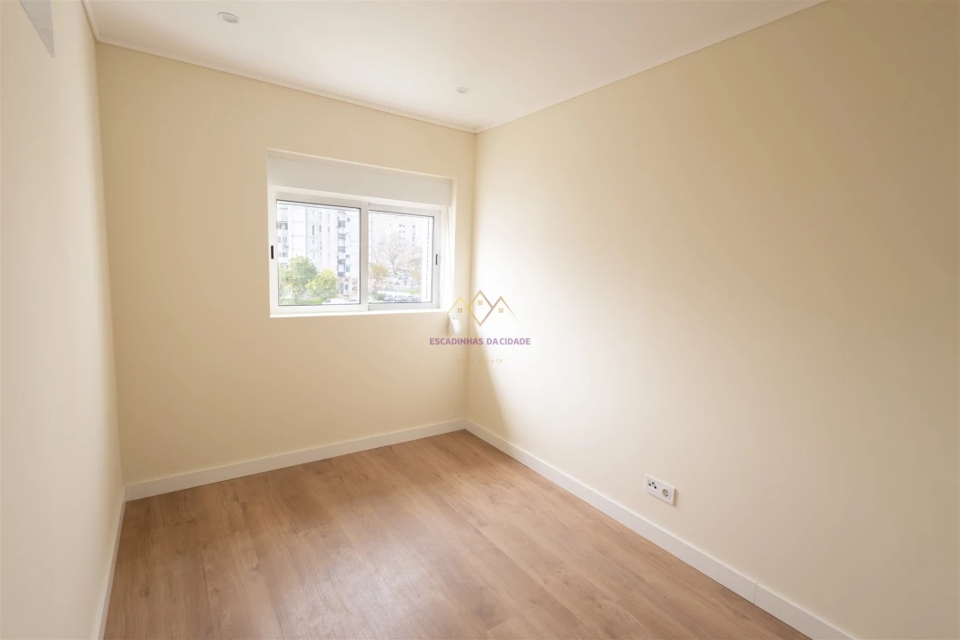 Apartamento T3 para Venda em Olivais Foto 9