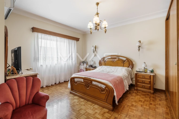 Moradia T4 para Venda em Mire de Tibães Foto 20