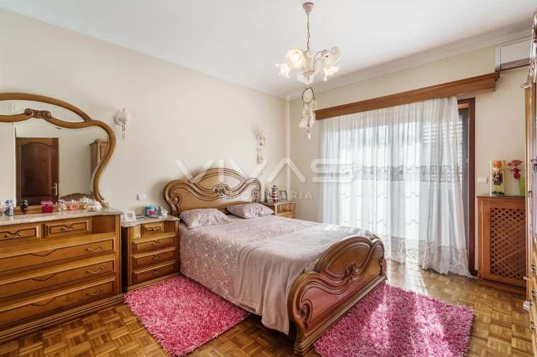 Moradia T4 para Venda em Mire de Tibães Foto 19