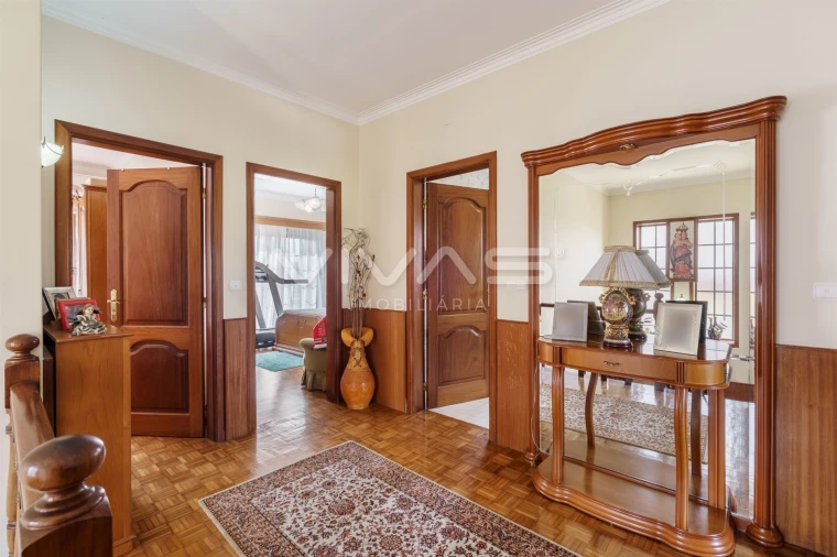 Moradia T4 para Venda em Mire de Tibães Foto 15