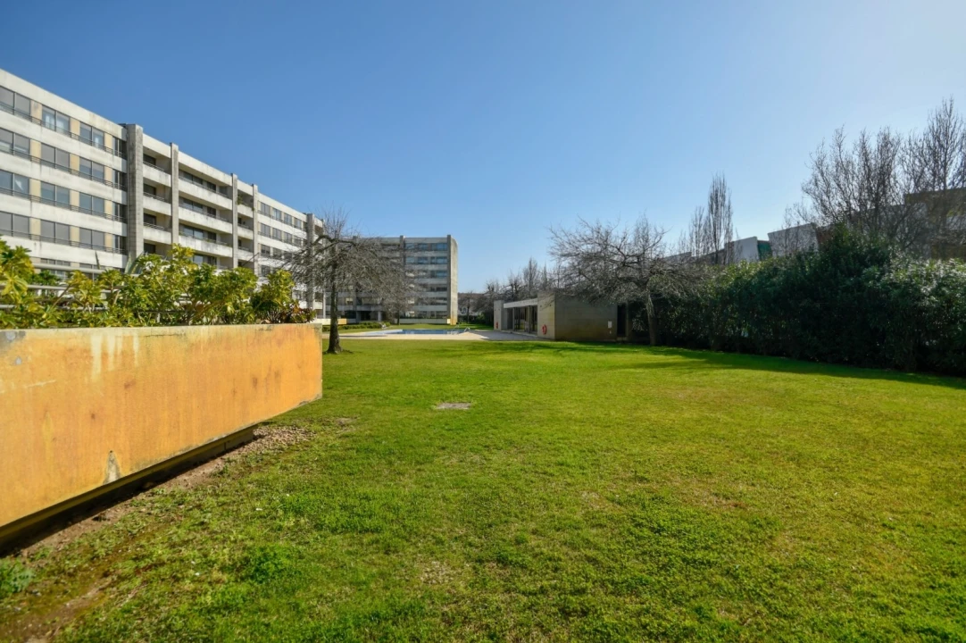 Apartamento T2 para Venda em Moreira Foto 31