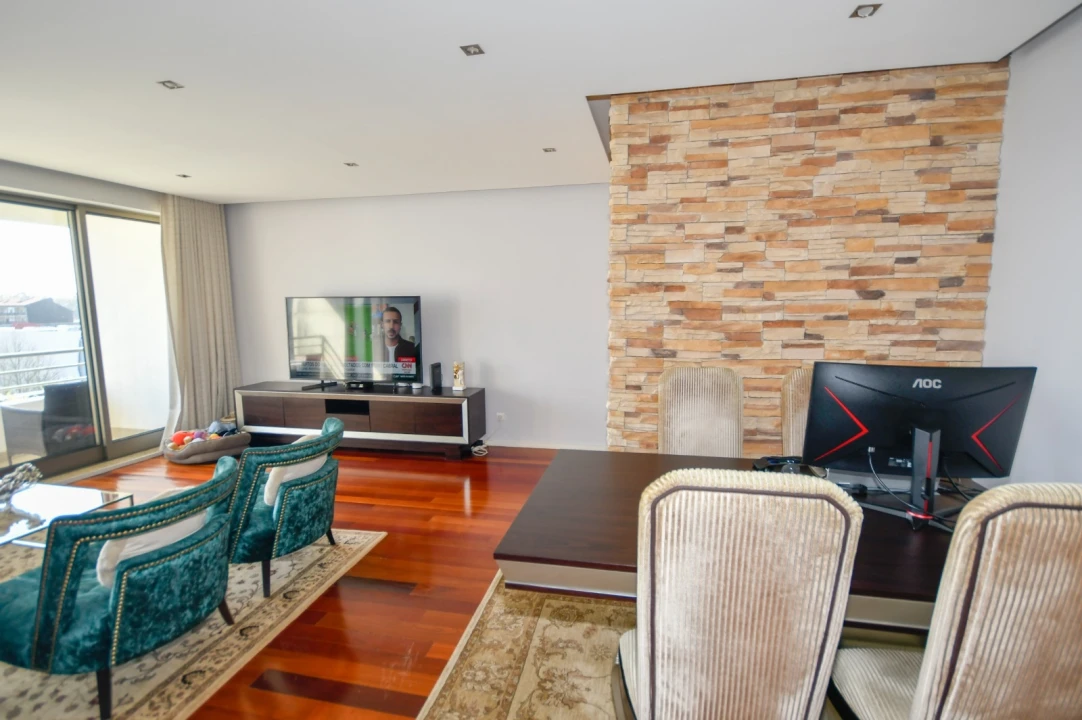 Apartamento T2 para Venda em Moreira Foto 8