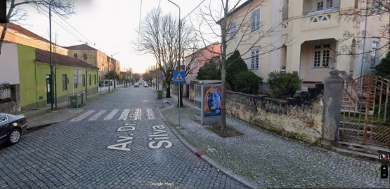 Apartamento T3 para Arrendamento em Sé Nova, Santa Cruz, Almedina e São Bartolomeu