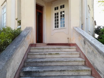 Apartamento T3 para Arrendamento em Sé Nova, Santa Cruz, Almedina e São Bartolomeu