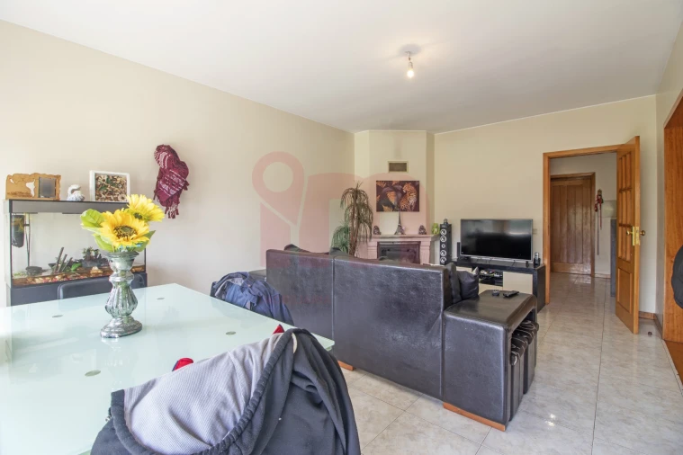 Apartamento T3 para Venda em Santa Eulália Foto 9